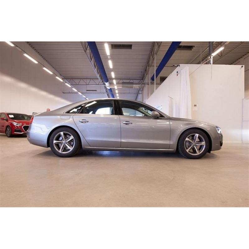 Audi A8 4.2 TDI Q (350hk) 2.300 mil -12