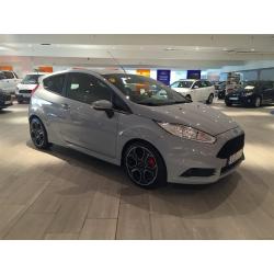 Ford Fiesta ST200 -16