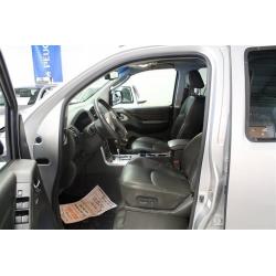 Nissan Navara 3,0 V6 DCI Autom -12