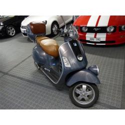 Vespa Piaggio 250 -09