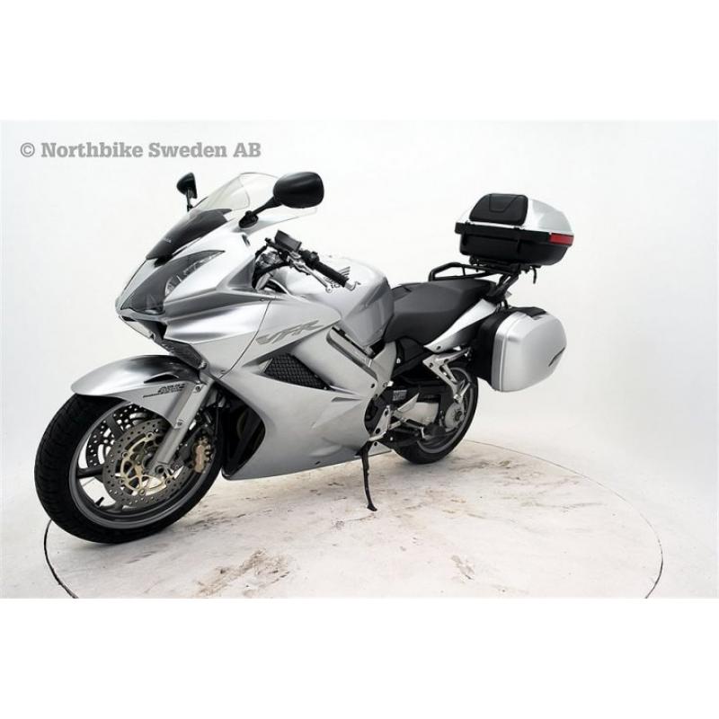 Honda VFR800A -07