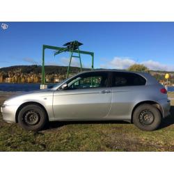 Alfa Romeo 147 1.9 JTD 115hk -02