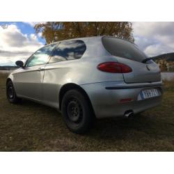 Alfa Romeo 147 1.9 JTD 115hk -02