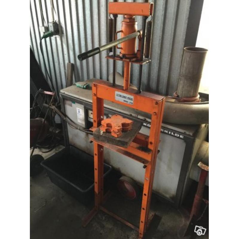 Manuell press 12 ton