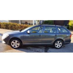 Skoda Octavia Combi 2.0 TDI -09