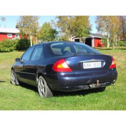 Ford Mondeo Ghia 2,0 -97