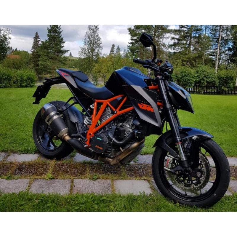 KTM 1290 Super Duke R - Nyskick 340 mil -16