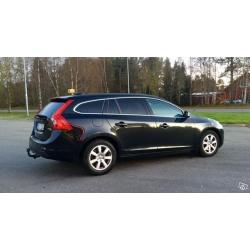 Volvo V60 DRIVe Momentum -11