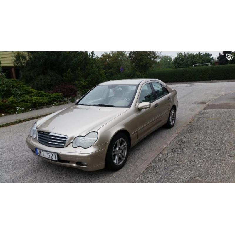 Mercedes-Benz C 200 -Kompressor -03