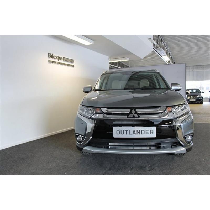 Mitsubishi Outlander Business 2.2D Automat 7- -16