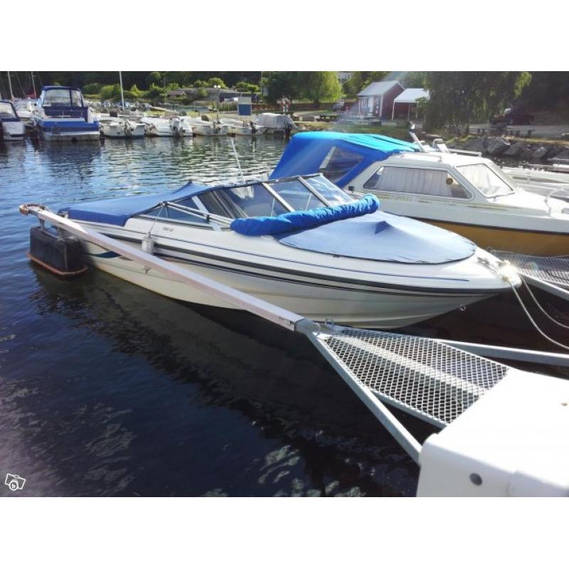 Chaparral 180 LE Bowrider