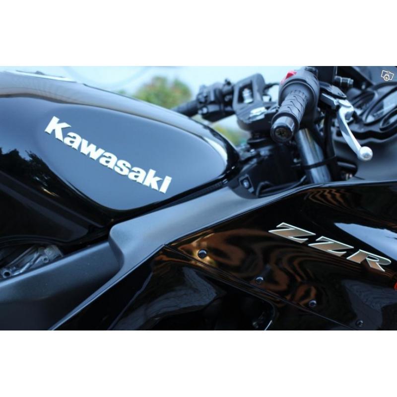 Kawasaki ZZR 600 -06