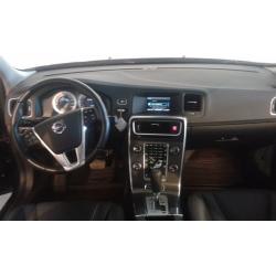 Volvo S60 D2 DRIVe SUMMUM, AUTOMAT & DRAG -12