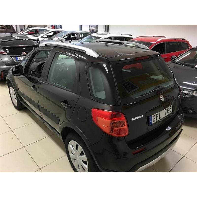 Suzuki SX4 4x4 Comfort -13