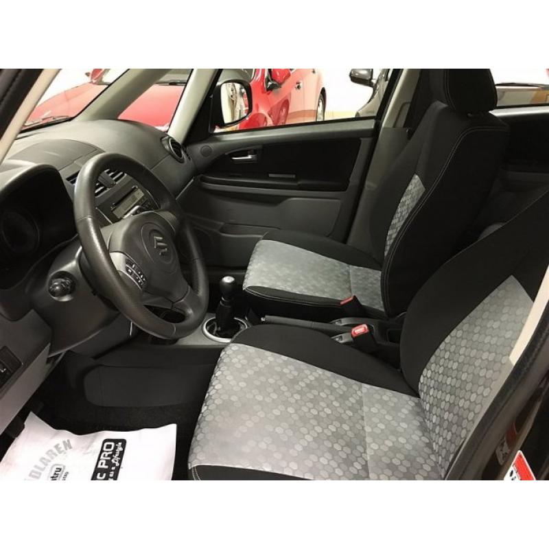 Suzuki SX4 4x4 Comfort -13