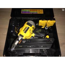 Spikpistol dewalt dcn690