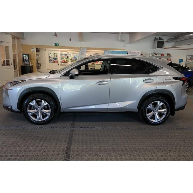 Lexus NX 300h EXECUTIV AWD Mark Levinson -15