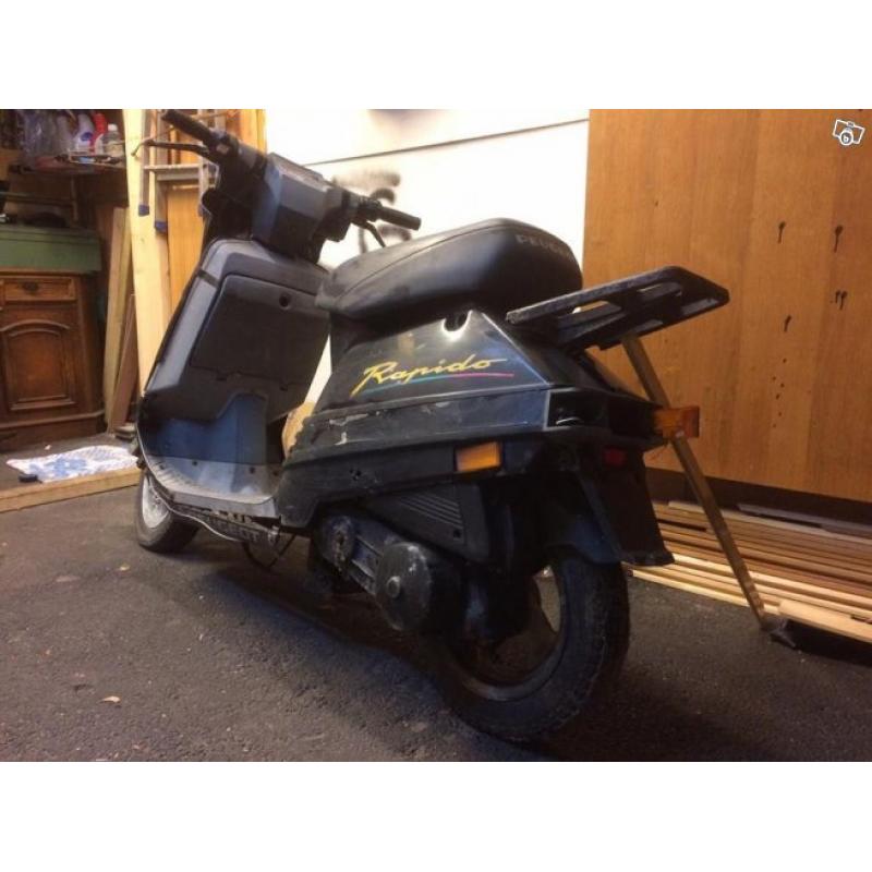 Moped Peugeot