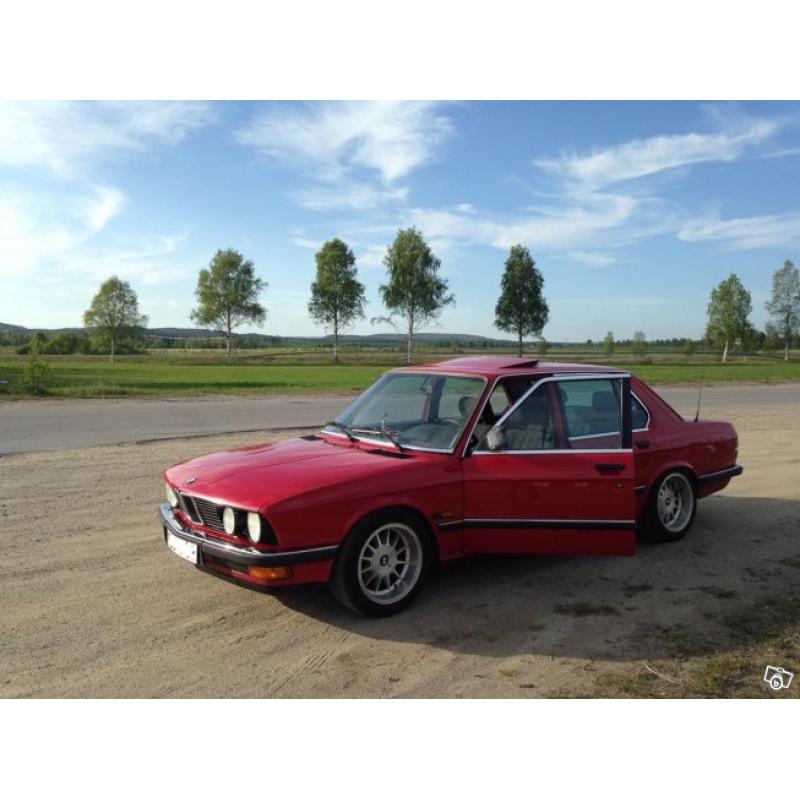 BMW 518i E28 -87