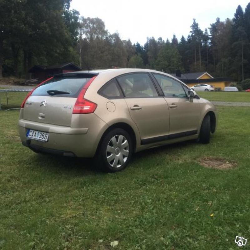 Citroen C4 Med dragkrok -06