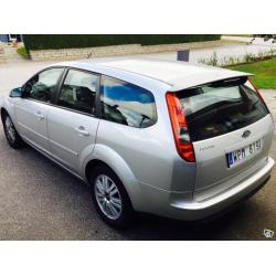 Ford Focus GHIA 1.6 kombi -05