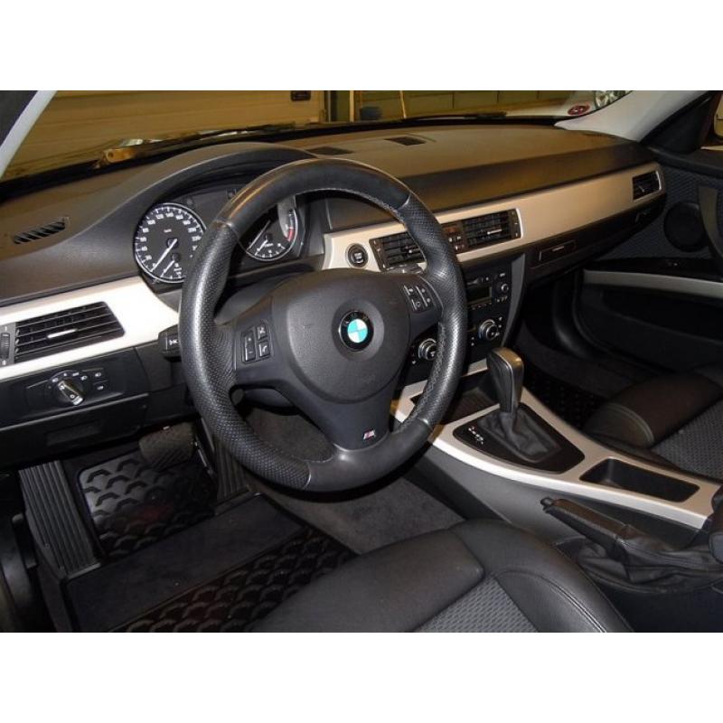 BMW 318d Touring Advantage Edition Automat -11