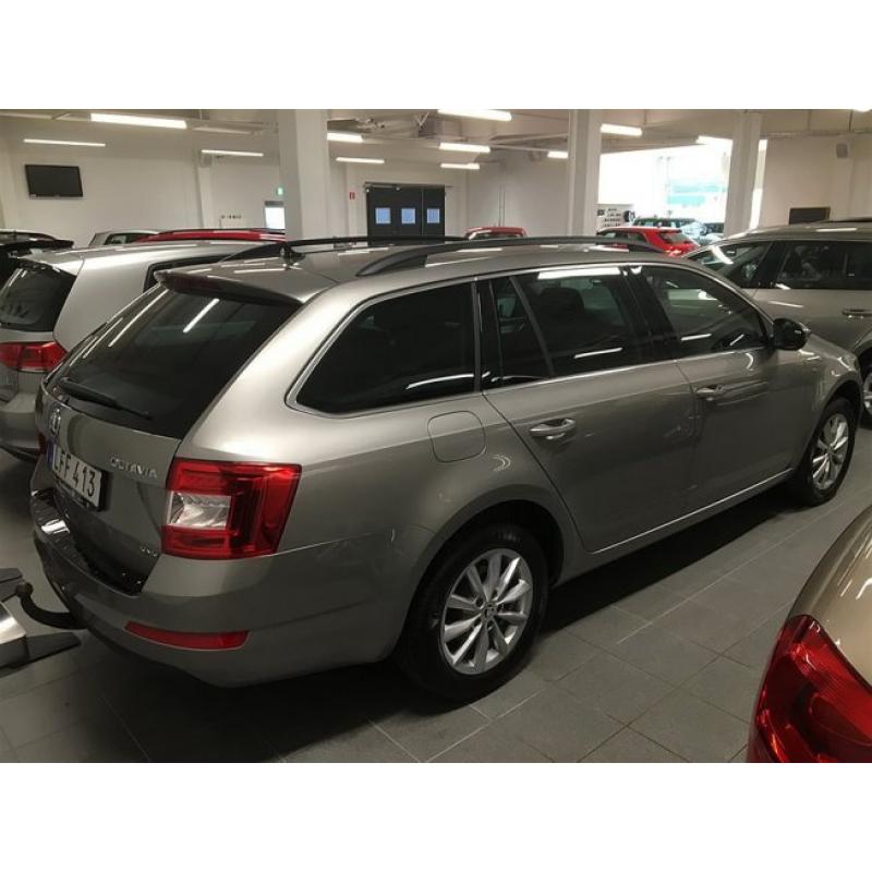 Skoda OCTAVIA VIA COM AMBIT 4X4 TDI 110 -16