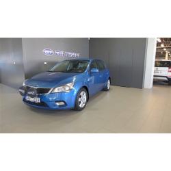 Kia Cee´d 1,6 CRDi Eco 5d -11