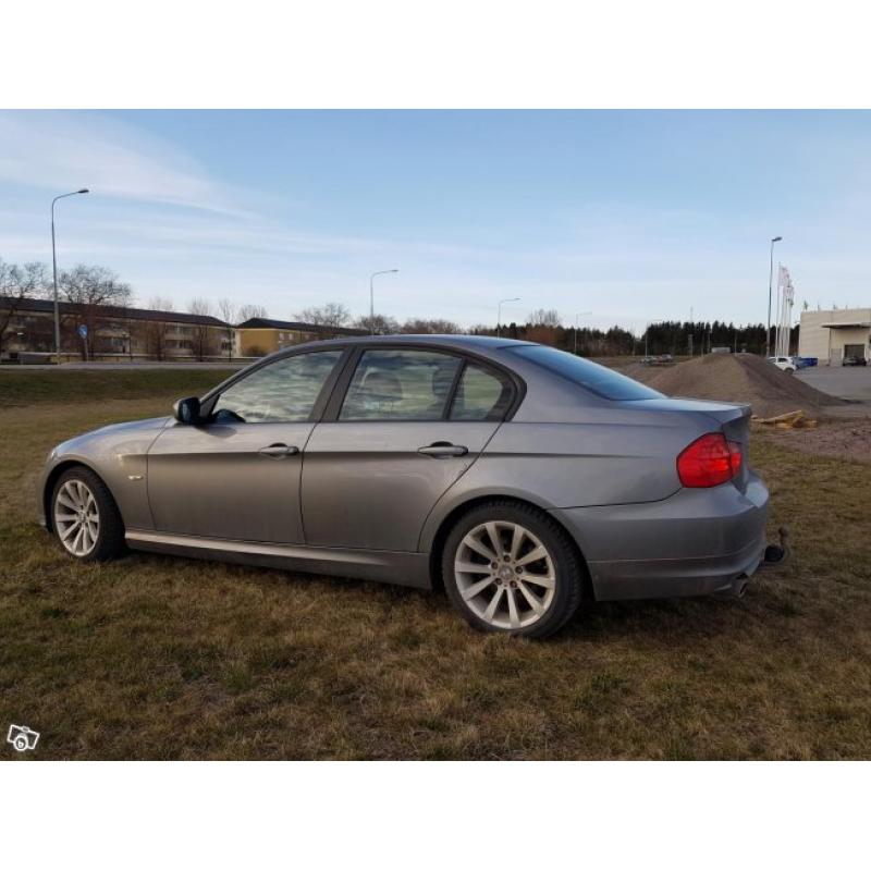 BMW 320 D, bör ses -09