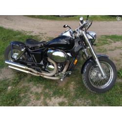 Honda shadow 750 bobber A2 -02