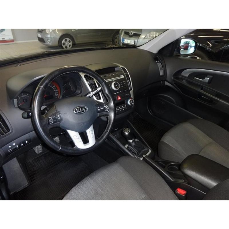 Kia Cee´d 1,6 crdi sw -11