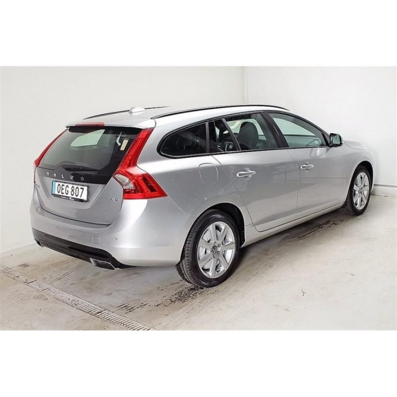 Volvo V60 D4 AWD Business Advanced Dynamic -17