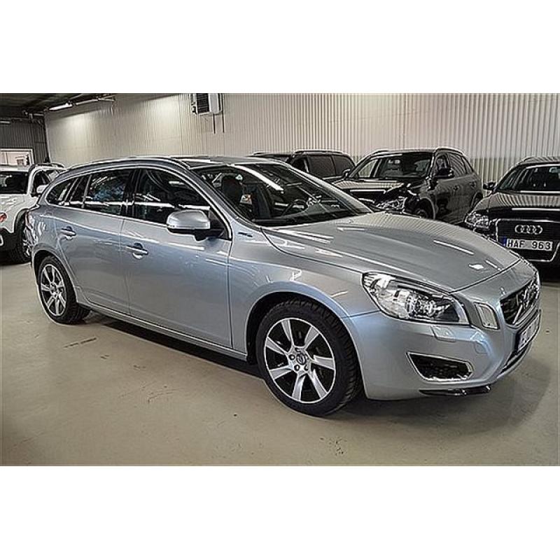 Volvo V60 D6 AWD Plug-in Hybrid (215hk) -13