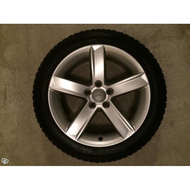 17" Originala Audi & Vw Fälgar Med Vinterdäck