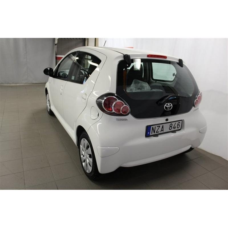 Toyota Aygo + 5-D / V-hjul / TKG -13