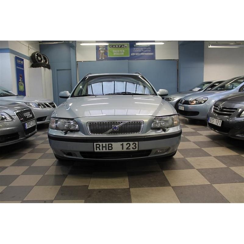 Volvo V70 2.4T AUTOMAT (200hk) HELSKINN -00