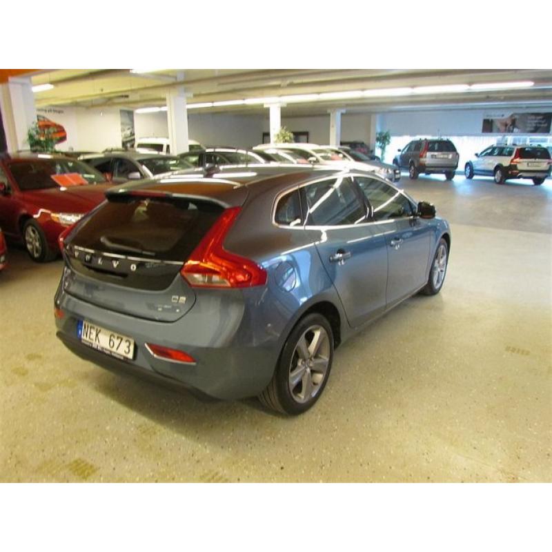 Volvo V40 D2 115HK 6,VXL MOMENTUM GPS BAK KAM -13