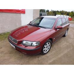 Volvo V70 Ny besiktad,Drag,0%Ränta -01