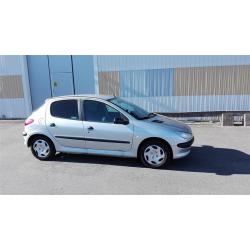 Peugeot 206 1.6 5dr (109hk) 10500KR -02