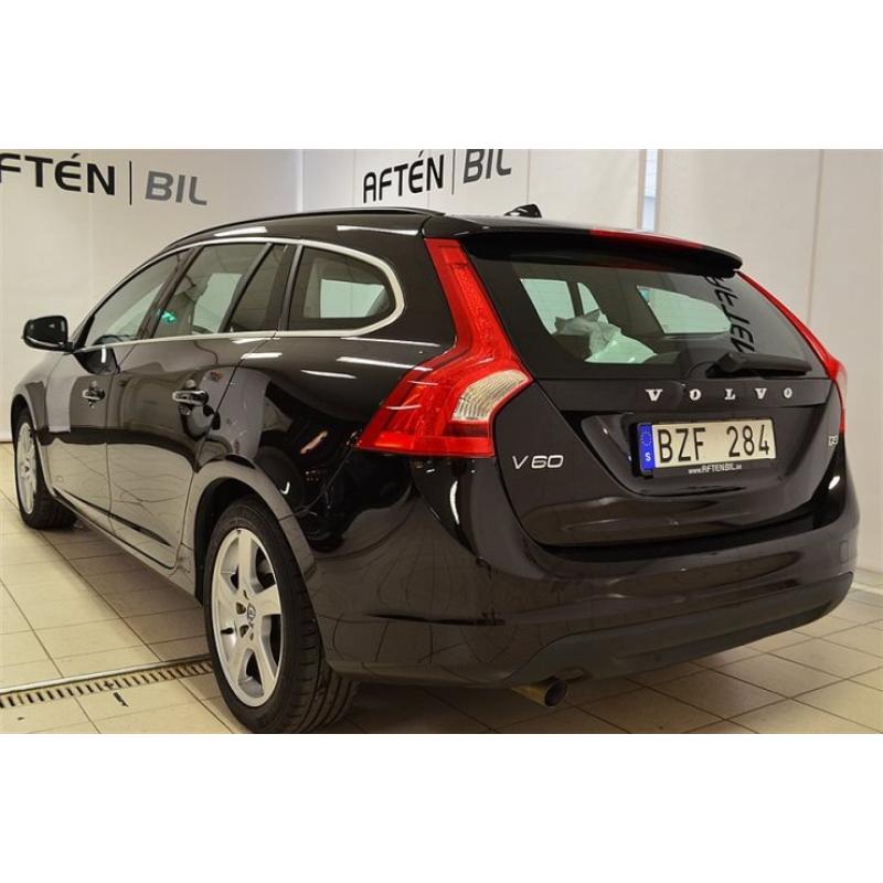 Volvo V60 D3 Kinect -11