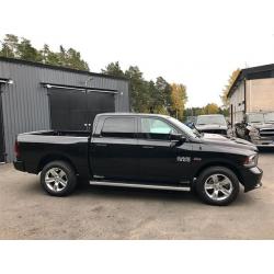 Dodge RAM Crew Cab Sport HEMI 4WD -17