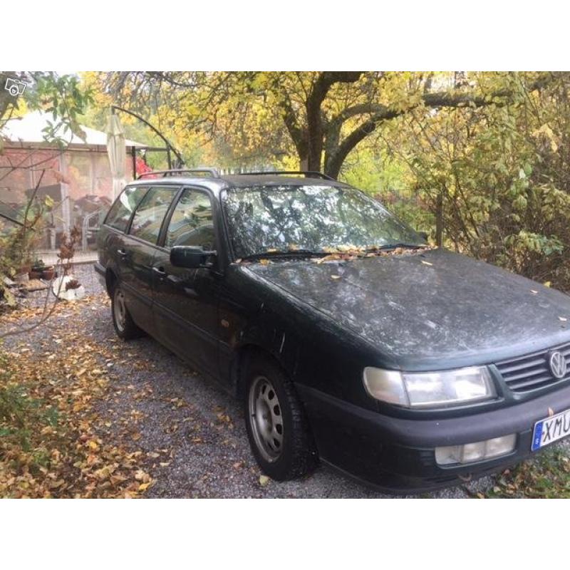 VW Passat kombi, lågmil -96