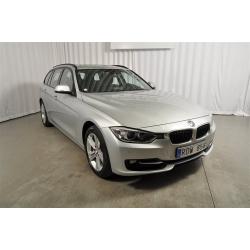 BMW 320 D xDrive Touring / Panorama -14