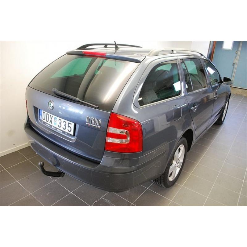 Skoda Octavia 2,0 TDI Elegance 4x4 (140 hk) -07