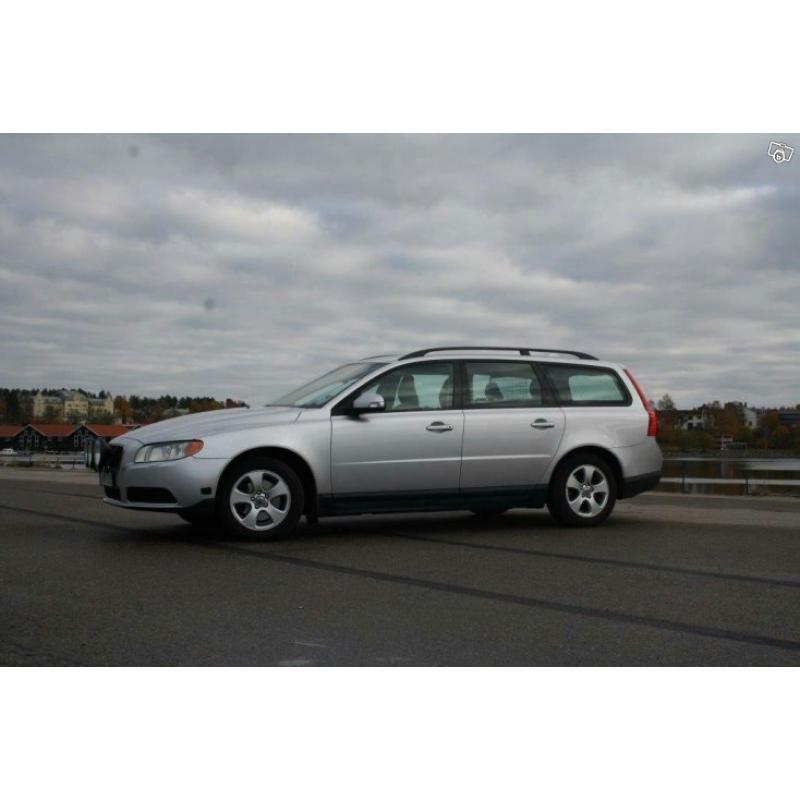 Volvo V70 kinetic -08