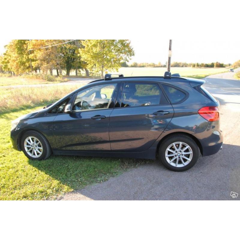 BMW 218D Active Tourer -15