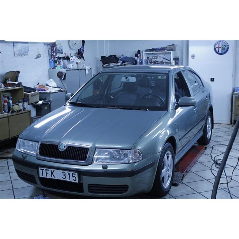 Skoda Octavia 1.6 102hk Kamrem bytt -02