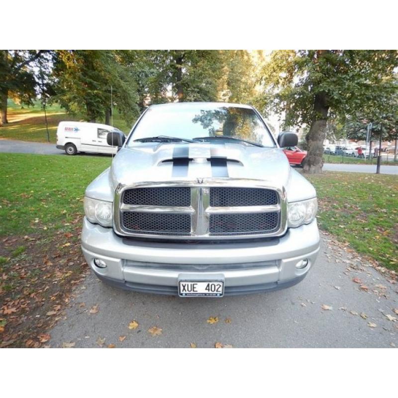 Dodge Ram 1500 Sport Manuell V8 -02