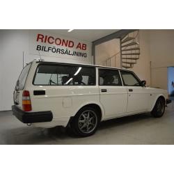 Volvo 245 GLT PAKET AC NYLACKERAD NYBES -90