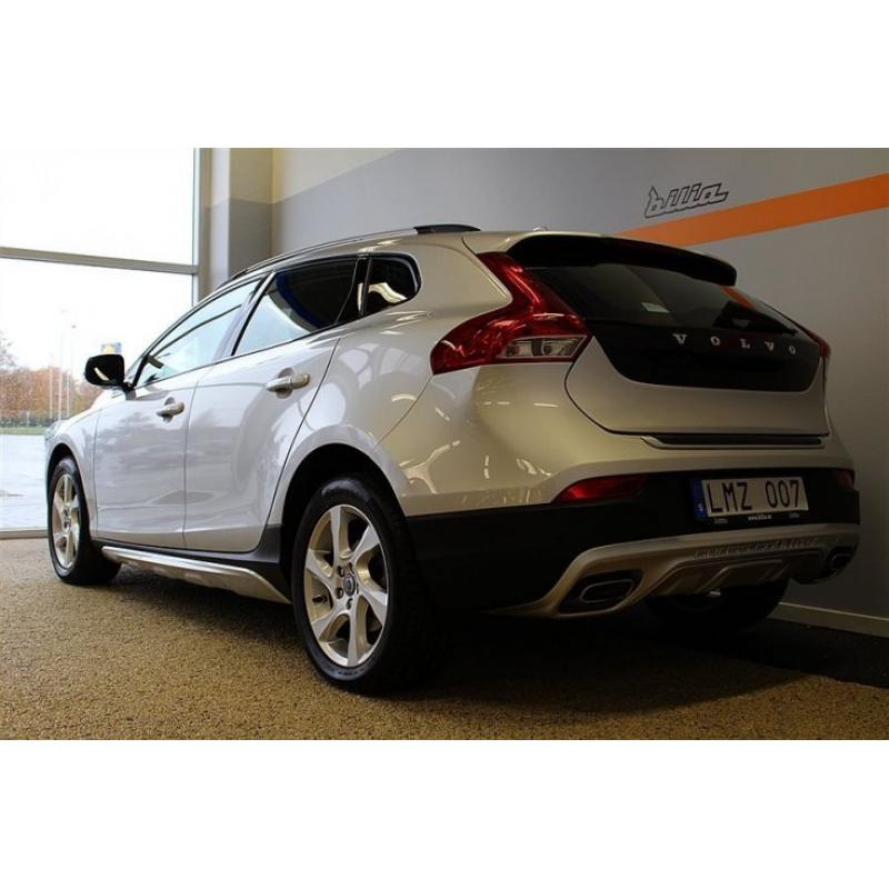 Volvo V40 Cross Country D2 Summum BE PRO -14